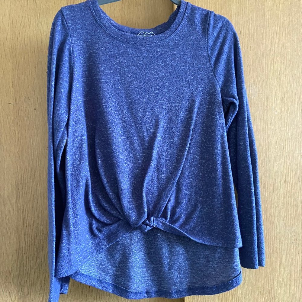 Indigo light-weight sweater